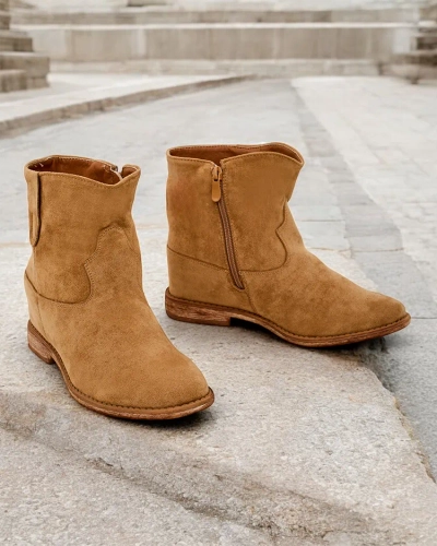 Royalfashion Barna bokacsizma cowboy stílusban fedett cunamackóval Patorias