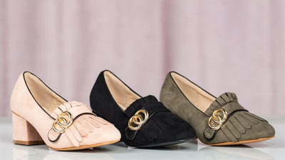 Różowe czółenka z ozdobami na niskim obcasie Ever - Obuwie