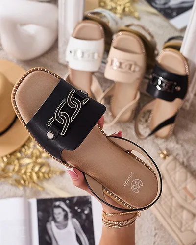 Royalfashion Női szandál díszes betéttel Mizi
