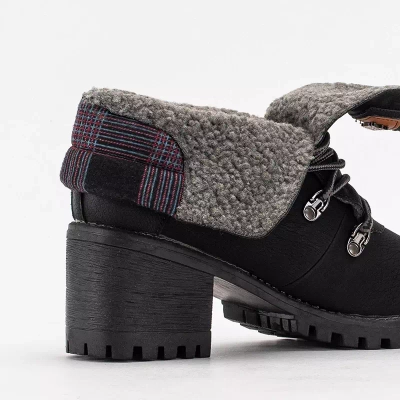 OUTLET Fekete női csizma a Royaltan postán - Footwear