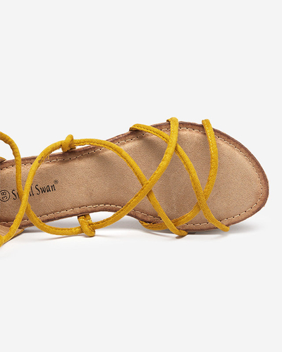 OUTLET Jeniso mustáros lábszárközépig érő gladiátor szandál - Lábbeli