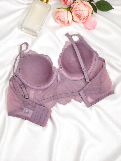 Royalfashion Női merevítős csipkés fűzős melltartó Grace Corset