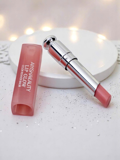 Hidratáló ajakrúzs-balzsam Powder Pink színben