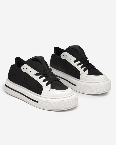 OUTLET Női sportcipő fehér és fekete színben Smaqo- Footwear