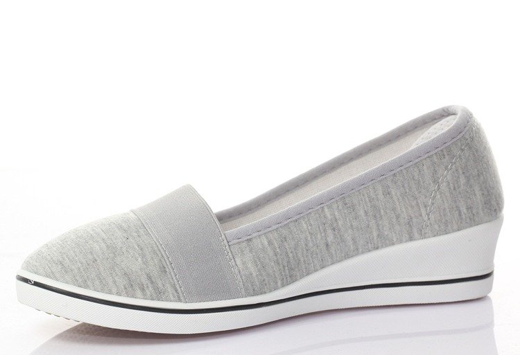 Szare trampki na koturnie - Obuwie