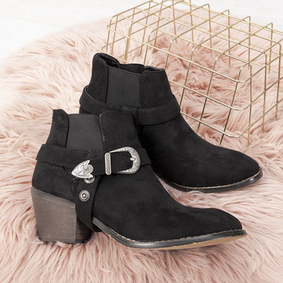 Fekete csizma alacsony poszt-asién cowboy csizmával - Lábbeli