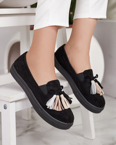 Royalfashion Női mokaszinok bojtokkal Bererto