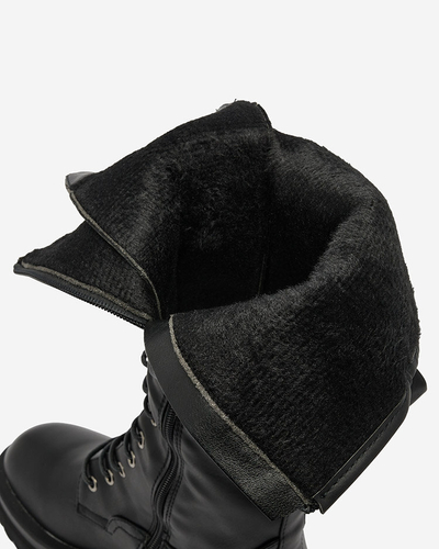 Royalfashion Fekete fűzős női csizma Decovbo