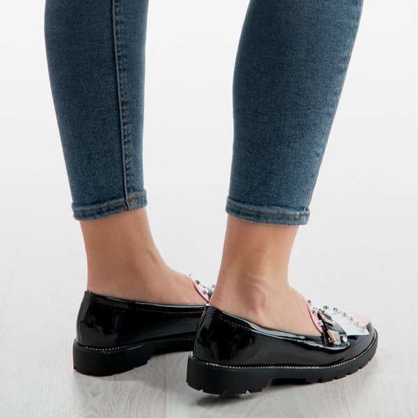 Fekete mokaszinok Gwadalaha díszekkel - lábbeli