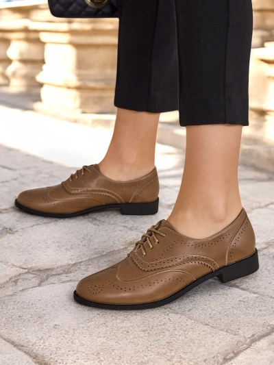 Királydivat Női csipkés cipők Geroluw