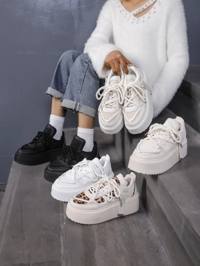 Royalfashion Női sportos platform sneaker Aeroll