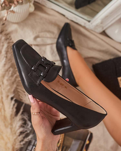 Női mokaszin stílusú cipő fekete színben Mokwell-Footwear