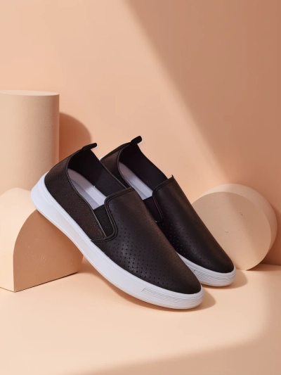 Royalfashion Női perforált sportcipő Musio