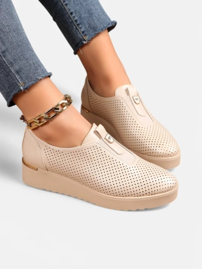 Royalfashion Slip-on női perforált cipők Goffies