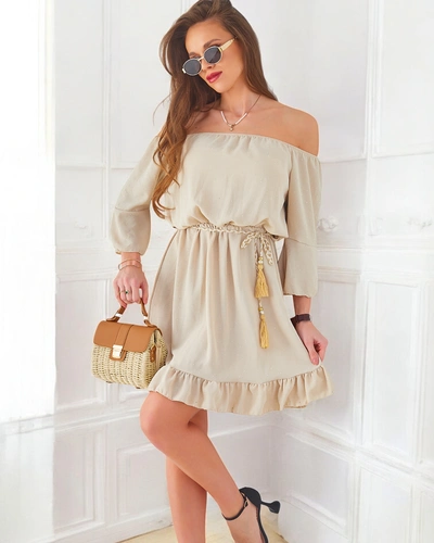 Royalfashion Női mini ruha vállnélküli, hosszú ujjakkal és strasszokkal