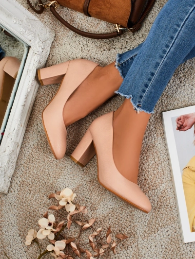 Royalfashion Női eco bőr Sofia Lux magassarkú cipő