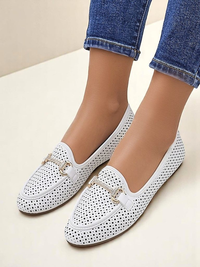 Royalfashion Lyukacsos női loaferek Rafalle