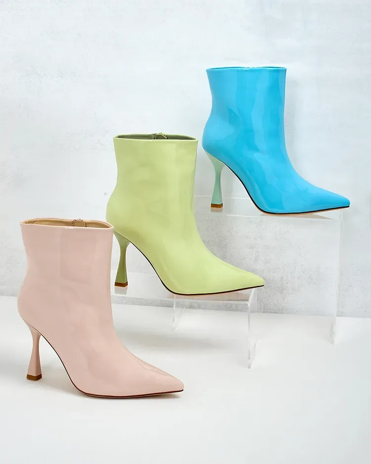 Royalfashion Loori lakkozott női tűsarkú csizma