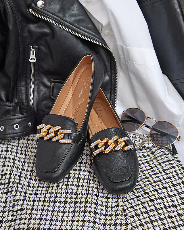 Fekete női naplopók gyöngy díszítéssel Krelizo - Cipők