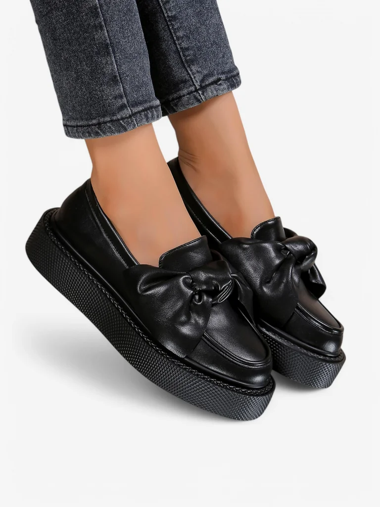 Royalfashion Elegáns női mokaszin masnival Ortto