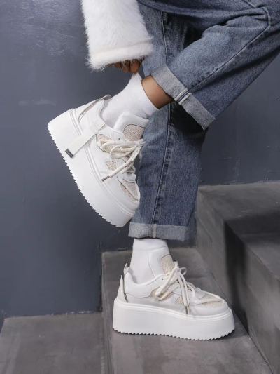 Royalfashion Női sportos platform sneaker Aeroll
