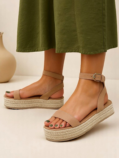 Royalfashion Női platform szandál Finna