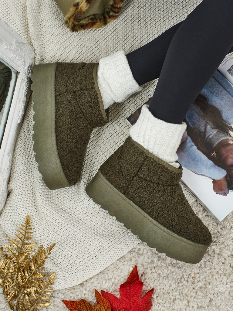 Rövid női a'la Marellin hócsizmák