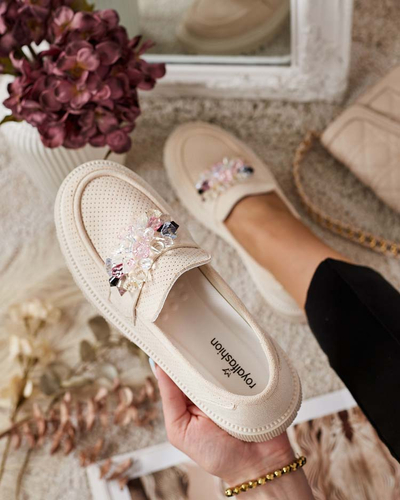 Royalfashion Női mokaszin színes gyöngyökkel Karonia