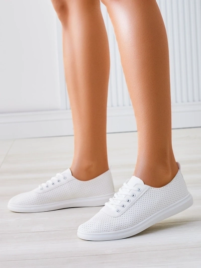 Royalfashion Női áttört tornacipő Tareb