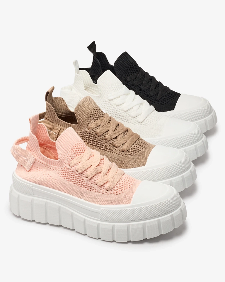 Női tornacipő fekete színben Juneasi - Lábbeli