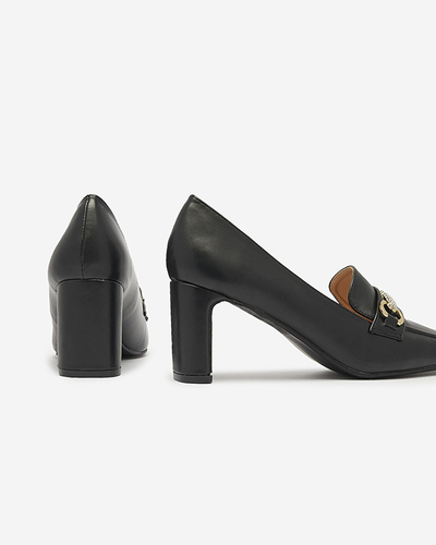 Lakkozott női mokaszin stílusú cipő fekete színben Koccol- Footwear