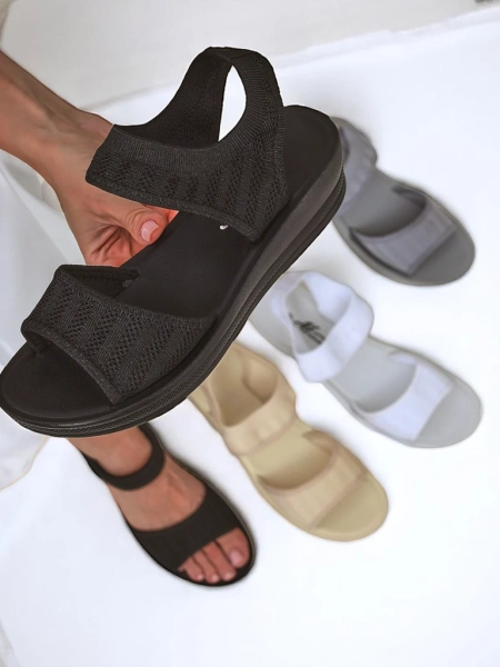 Royalfashion Női szandál vastagabb talpon Viva Flex