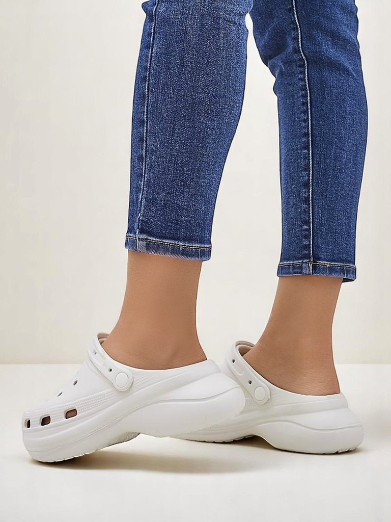 Royalfashion női gumiszalag vágott betétekkel Dellosa