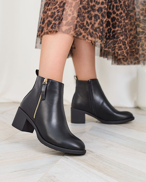 Royalfashion Fekete öko bőr női alacsony tűsarkú csizma Rejerry