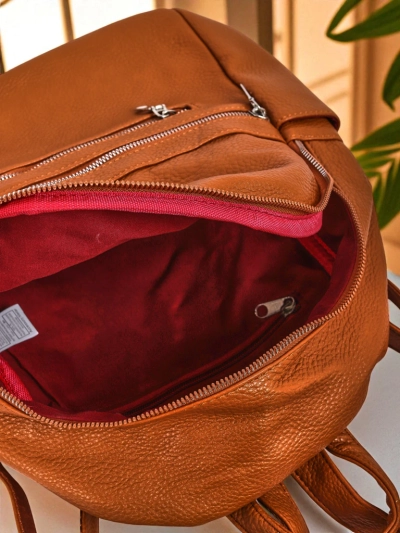 Callista Królewska Moda női hátizsák öko bőrből, barna, A4, cipzáros