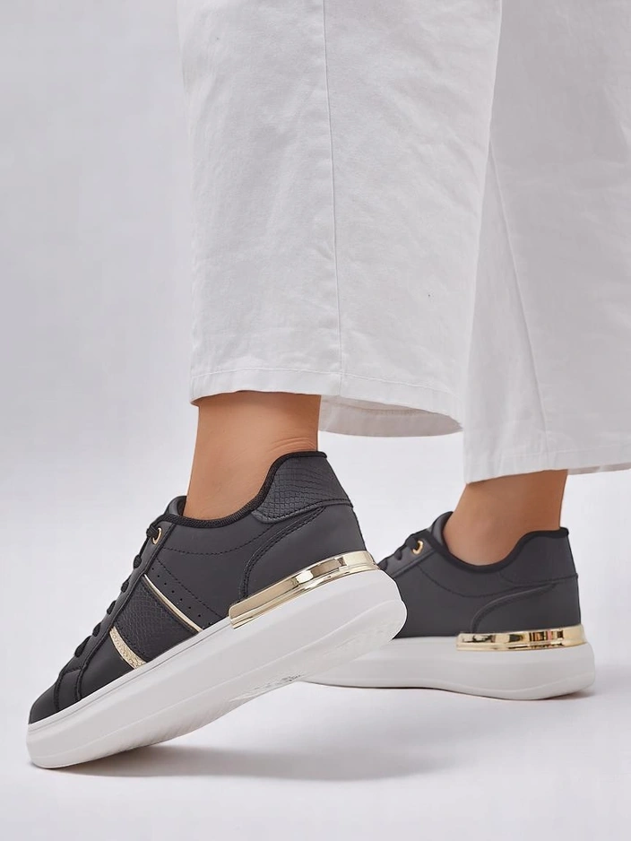 Royalfashion Női sportcipők vastag talpon Montanas