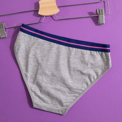 Szürke női pamut bugyi felirattal - Fehérnemű