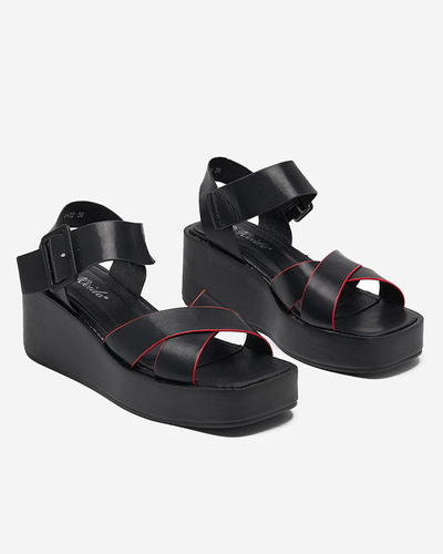 OUTLET Fekete-piros női öko bőr ékszandál Scozi - Footwear