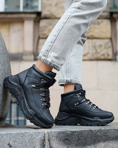 Fekete öko-bőr hócsizma a Rueq- Footwear-től