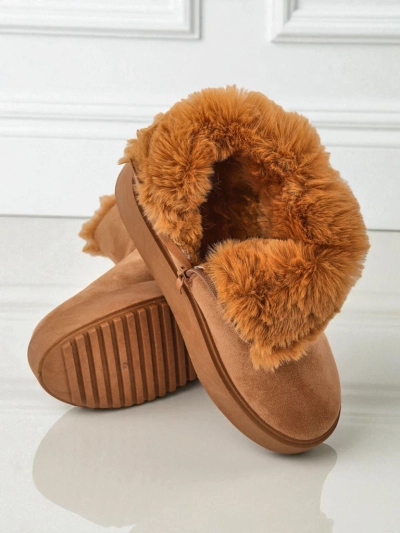 Royalfashion Rövid női hócsizma a'la Aurelia Classico