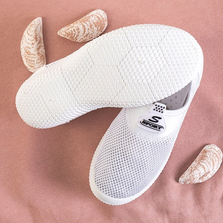 Női fehér cipő a Dominga mesh cipőkön - cipő