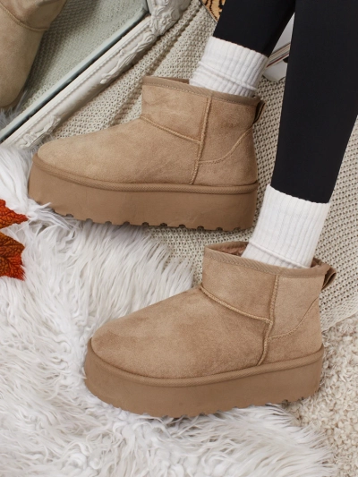 Rövid női a'la hócsizmák Vessia