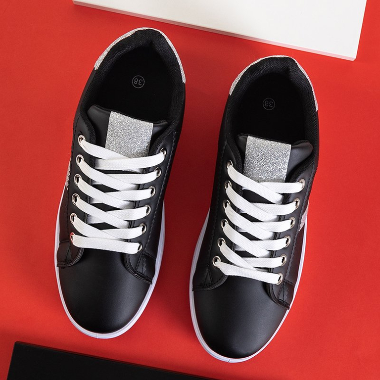 Női fekete cipők csillogó betéttel Melusine - Lábbeli