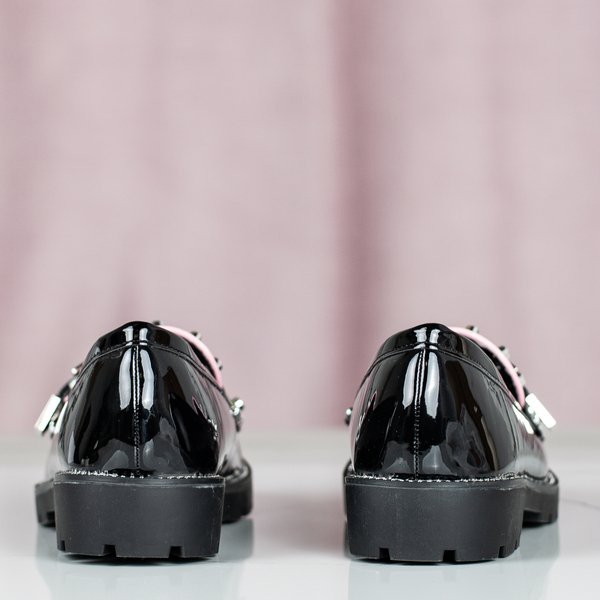 Fekete mokaszinok Gwadalaha díszekkel - lábbeli