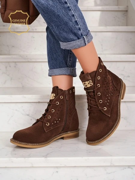 Aurelia Barna Velúr Szőrmés Áttört Elegáns Bokacsizma 2,5cm