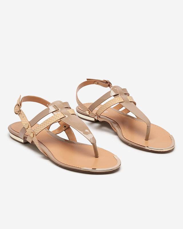 Bézs színű női szandál, lakkozott papucs, Abika-Footwear dombornyomással