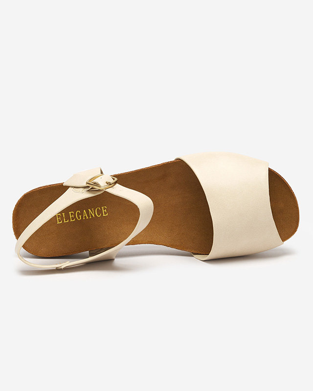 OUTLET Női bézs lapos szandál Astreas - Lábbeli