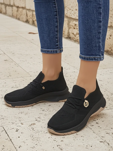 Royalfashion belebújós női textil sportcipő Teletta