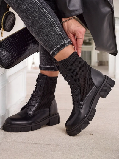 Nyitott női lapos bokacsizma Rowic