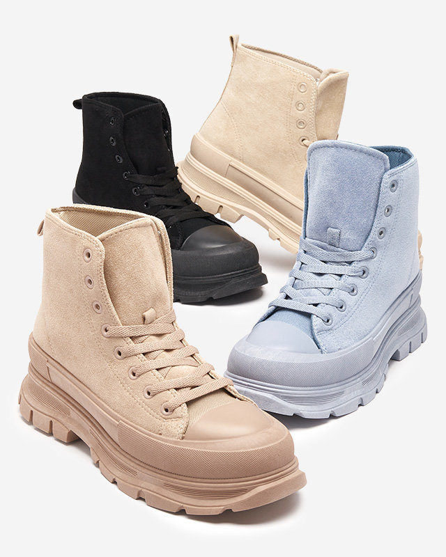 OUTLET Világosbarna, fűzős, lapos sarkú női bokacsizma Wertika - Cipők